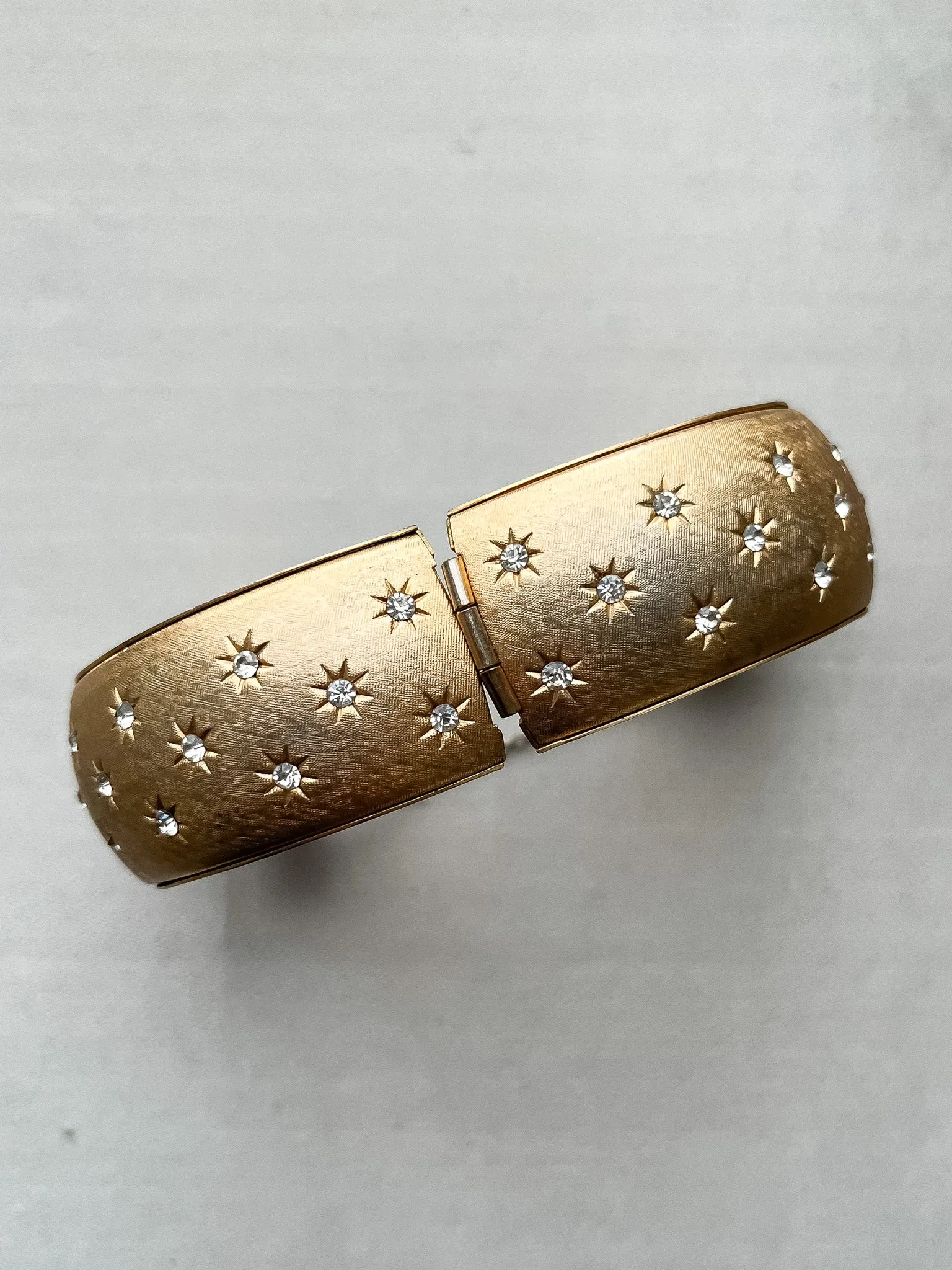 1950's Goldtone Star Bright Trifari Cuff Bracelet