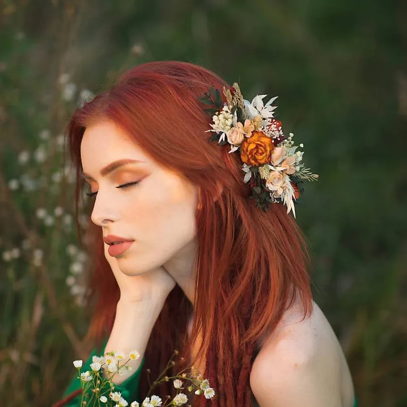 Autumn flower hair comb Burnt orange and ivory flower comb October wedding Natural wedding Bridal accessories Customisable bridal hair comb