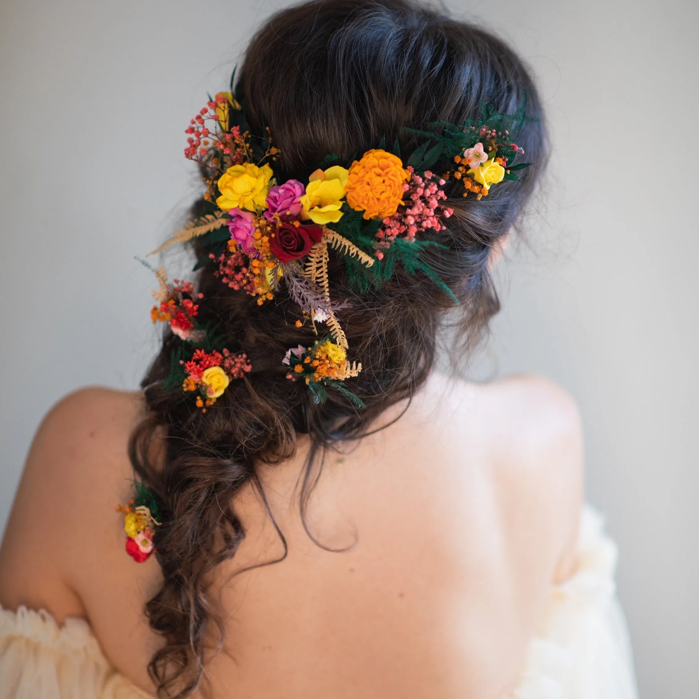 Autumn Frida Kahlo inspired hair vine Bridal flower headpiece Fall wedding Colourful flower hair vine Wedding hairstyle Autumn hair pins