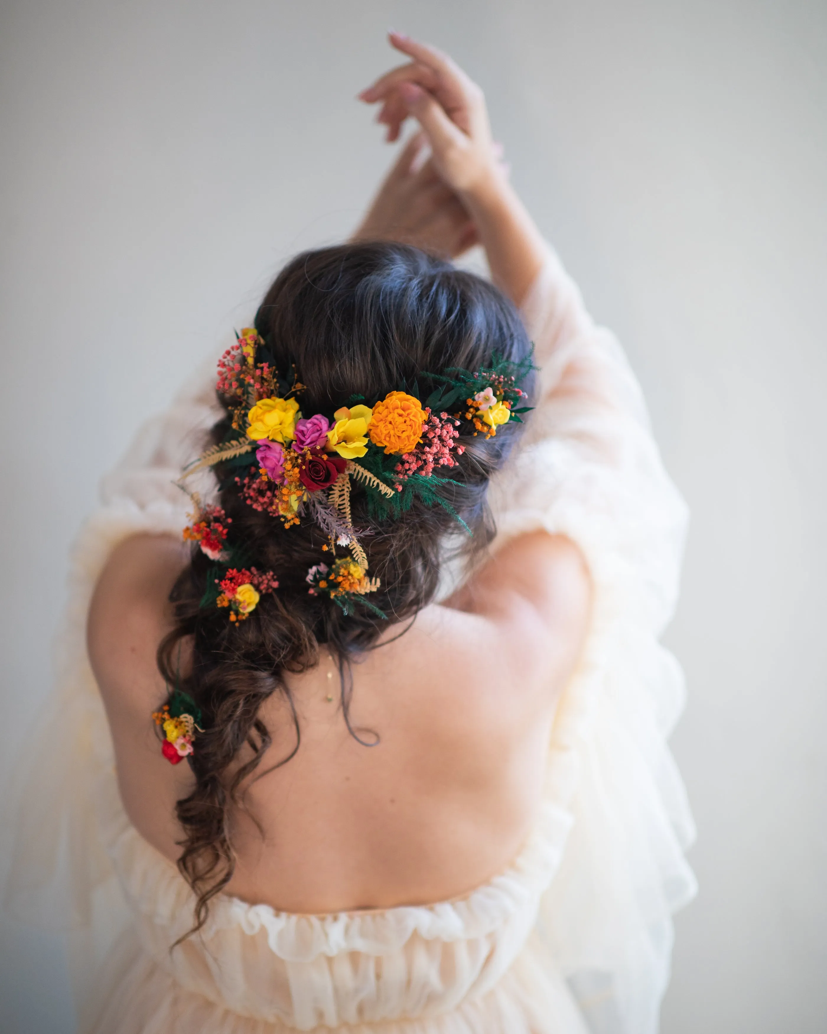 Autumn Frida Kahlo inspired hair vine Bridal flower headpiece Fall wedding Colourful flower hair vine Wedding hairstyle Autumn hair pins