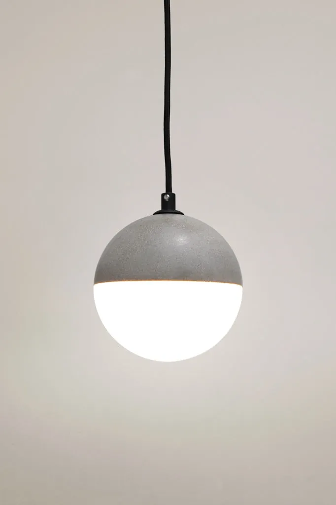 Baltimore Glass Pendant Light