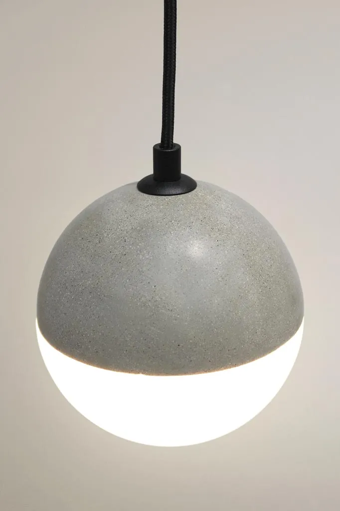 Baltimore Glass Pendant Light