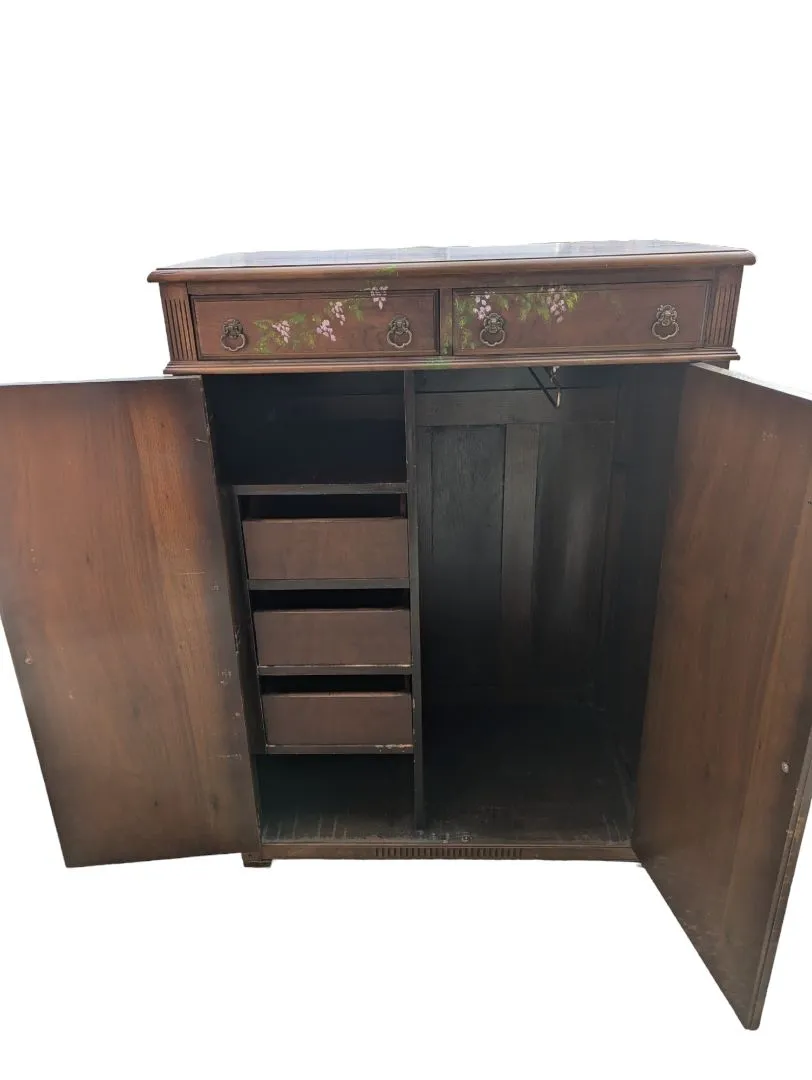 Beautiful Antique Cupboard