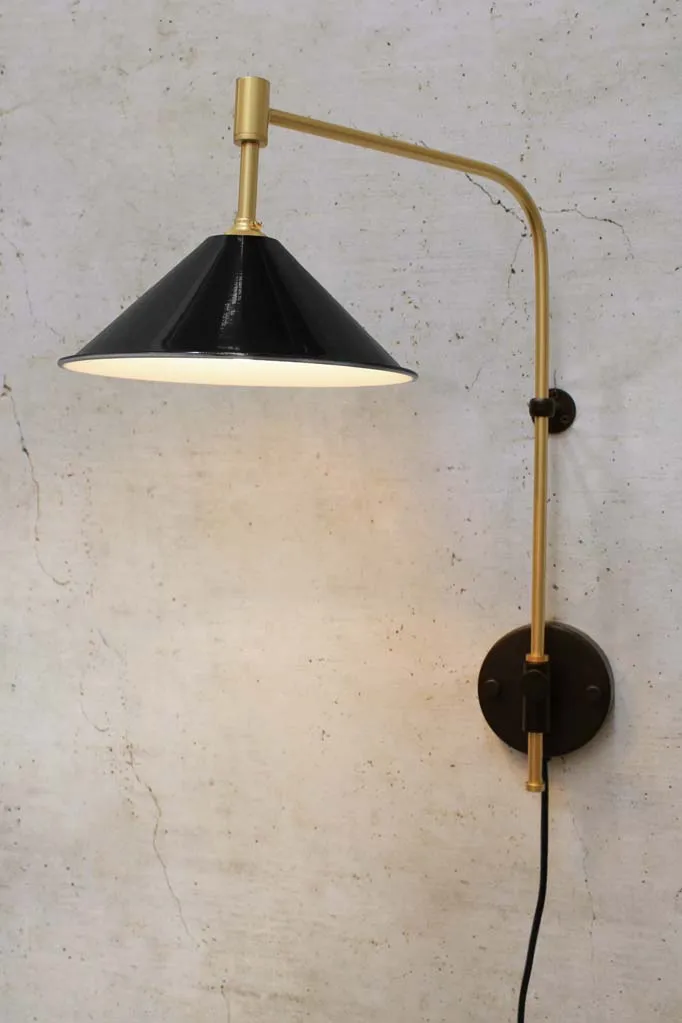 Cone Wing Wall Lamp with Wall Plug