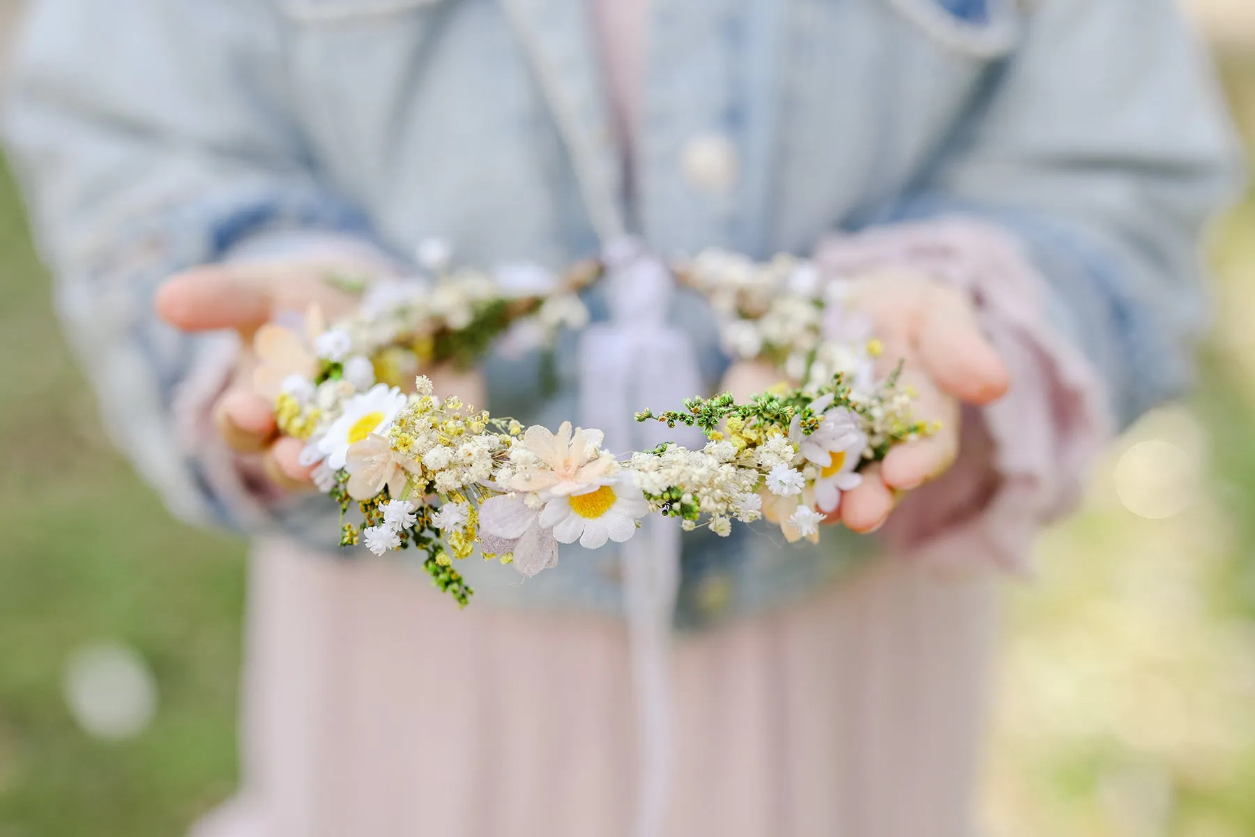 Daisy flower hair wreath Yellow and white meadow crown Bridal accessories Jewellery Magaela Headpiece Natural preserved baby's breath crown