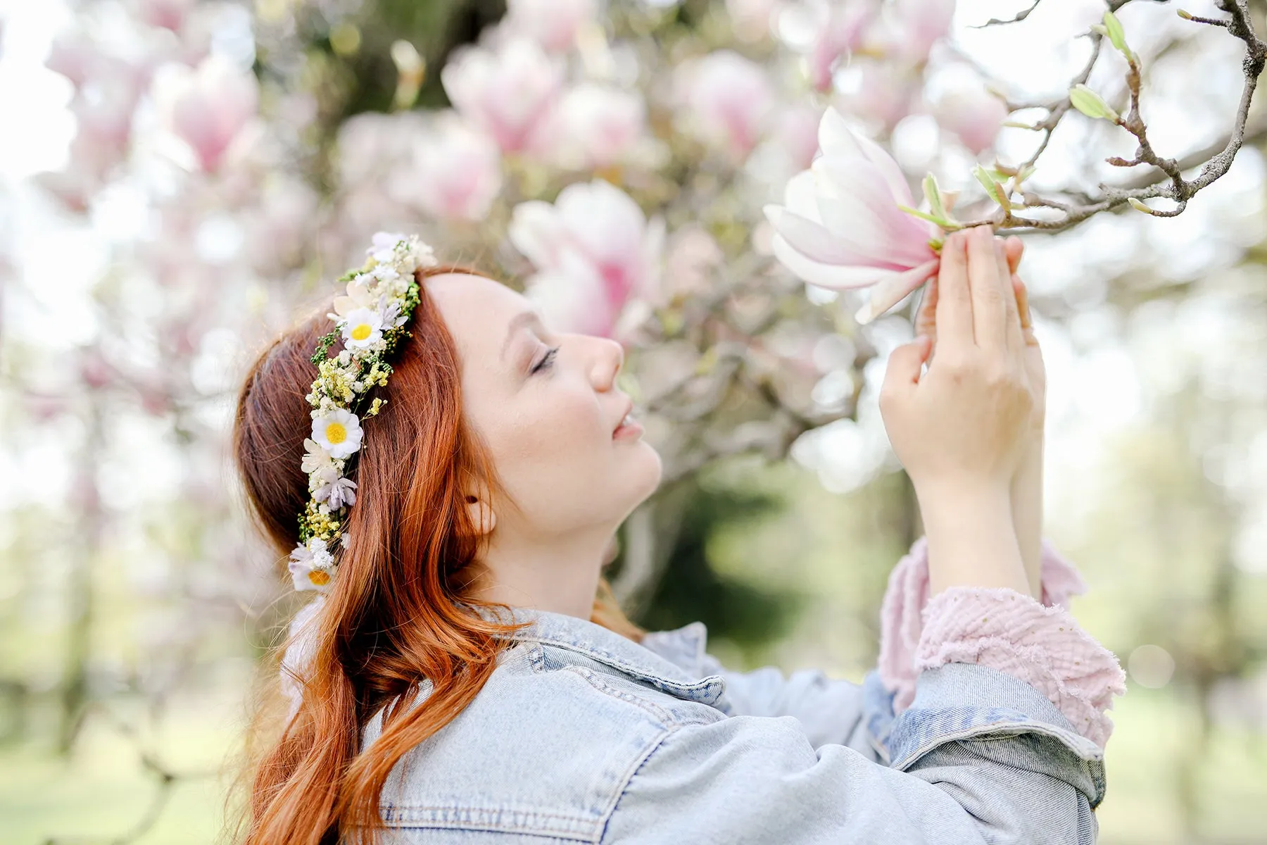 Daisy flower hair wreath Yellow and white meadow crown Bridal accessories Jewellery Magaela Headpiece Natural preserved baby's breath crown