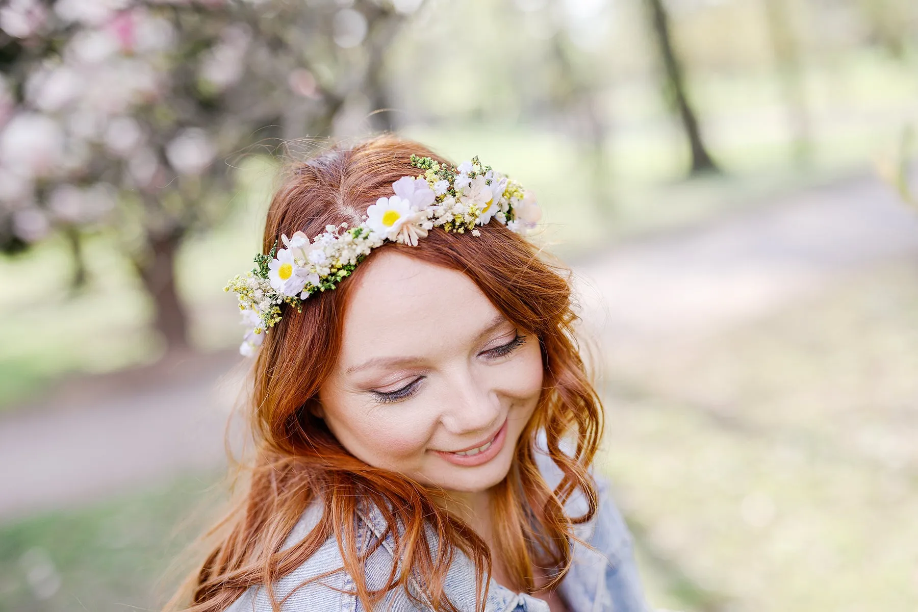 Daisy flower hair wreath Yellow and white meadow crown Bridal accessories Jewellery Magaela Headpiece Natural preserved baby's breath crown