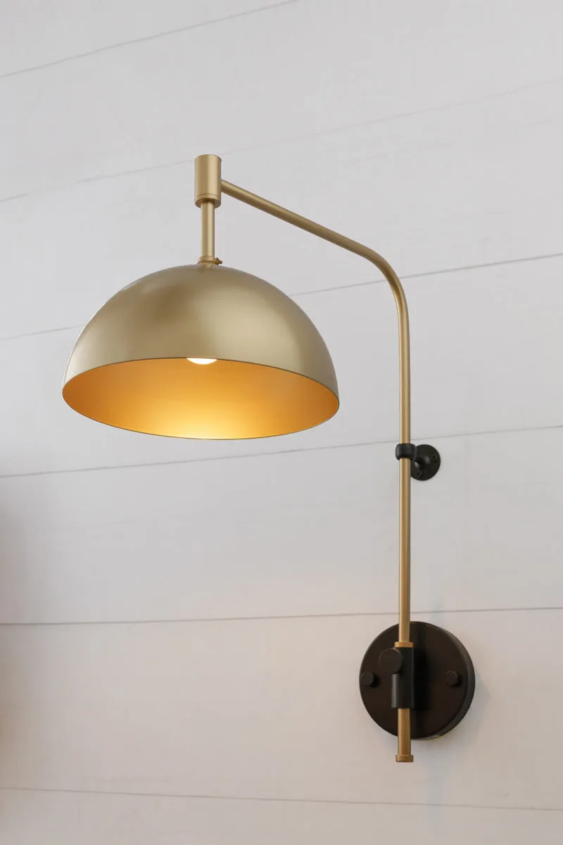 Dome Wall Lamp with Wall Plug