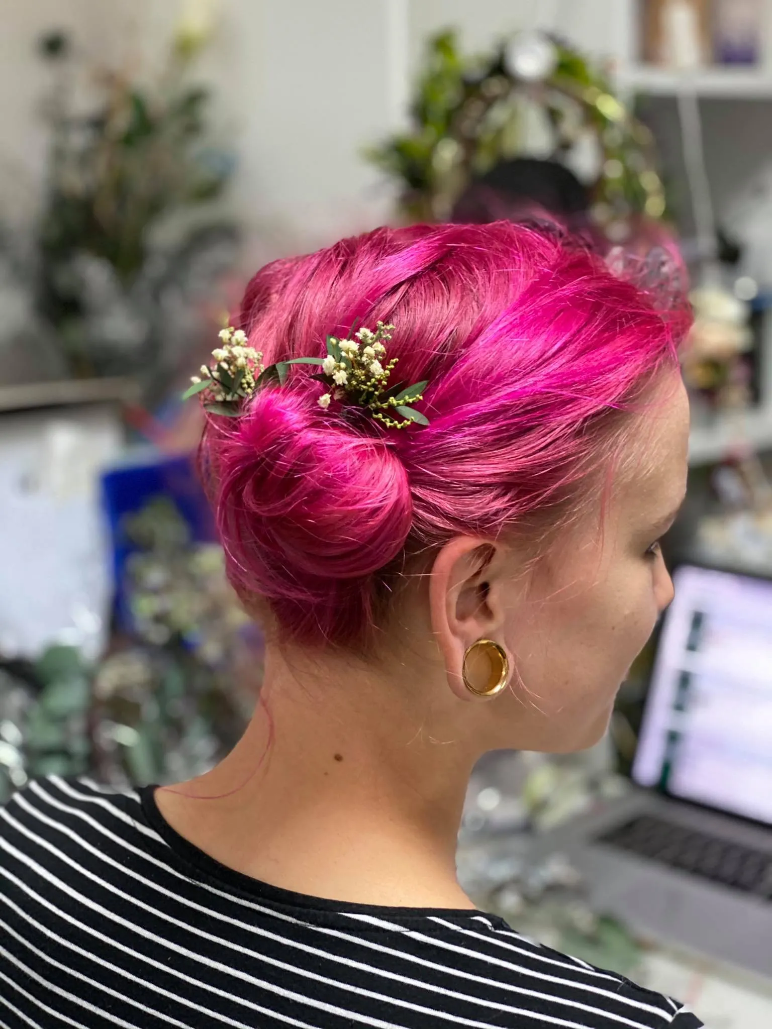 Greenery eucalyptus hairpins with baby's breath