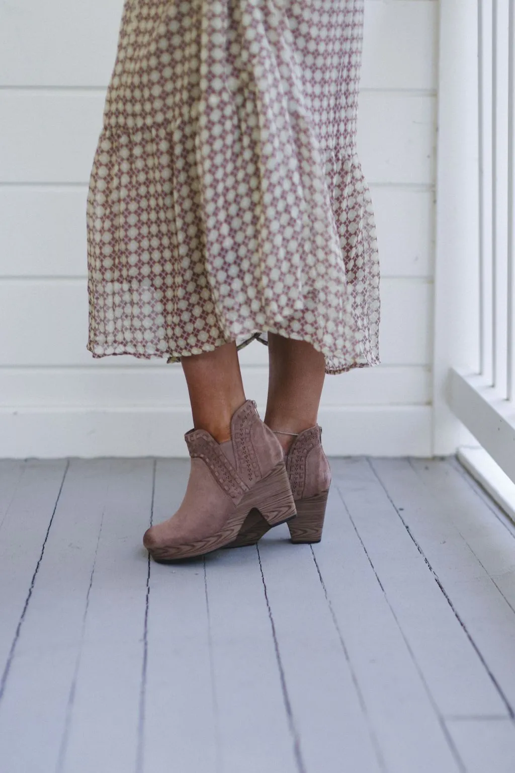 High Road Clogs - Taupe