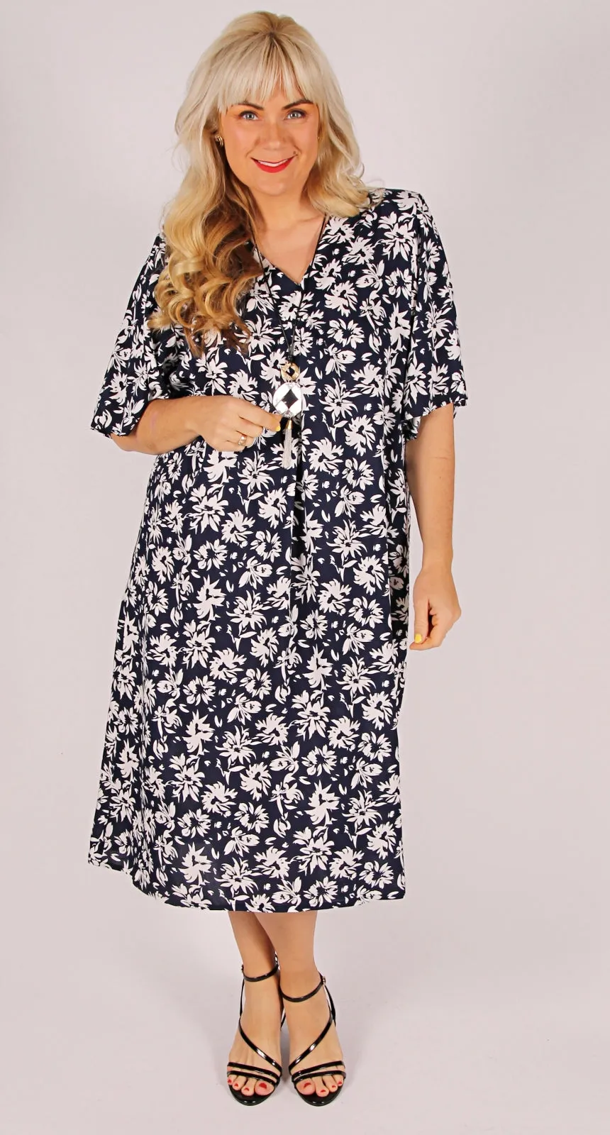 Joy Bella V-Neck Dress Navy|White Flowers