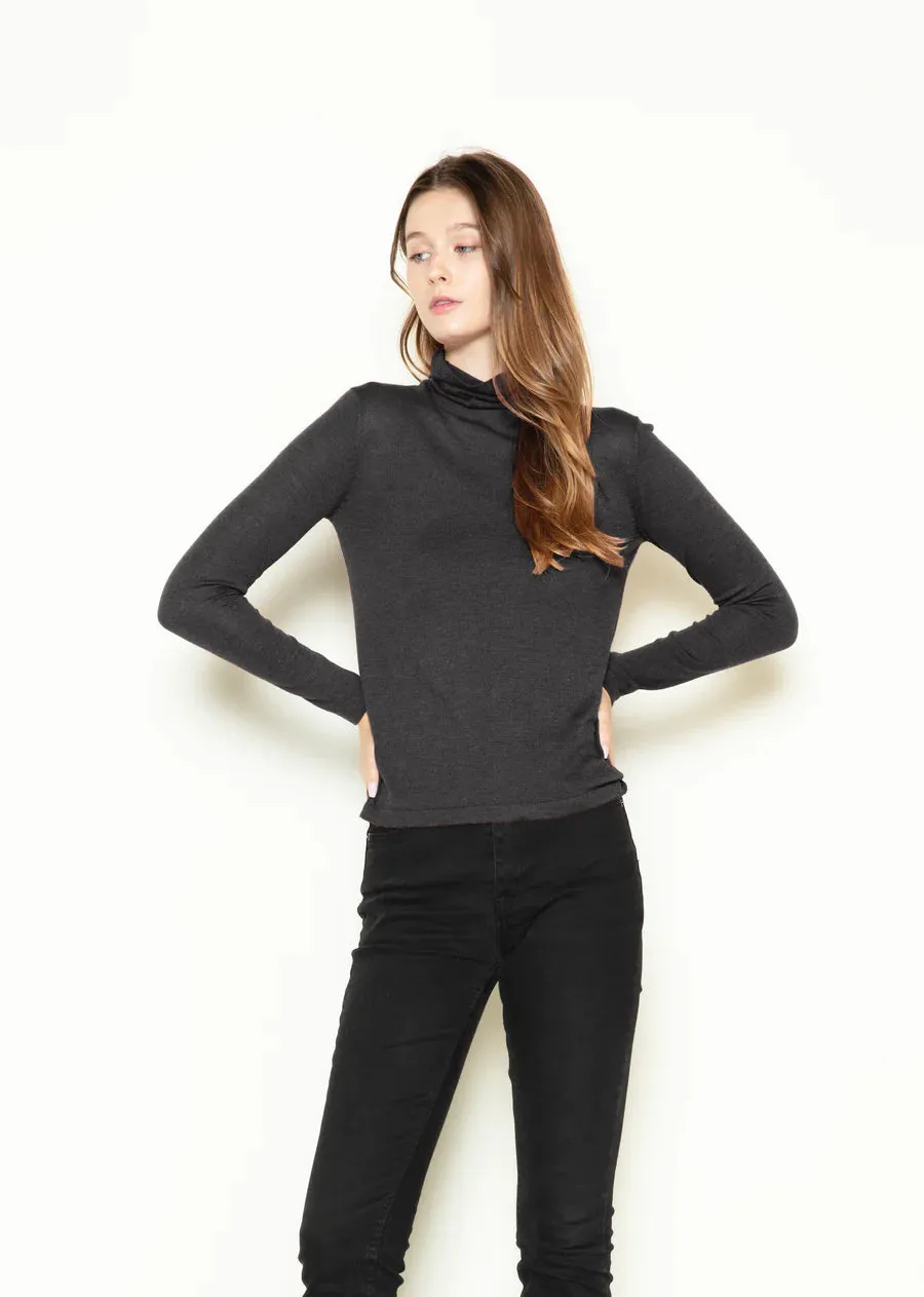 Lightweight Turtleneck Sweater