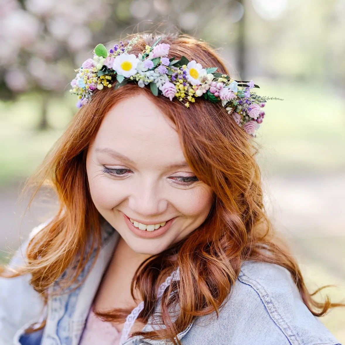 Meadow daisy flower crown Wedding hair wreath Natural spring summer flower headpiece for bride Wildflowers colourful flower crown Magaela