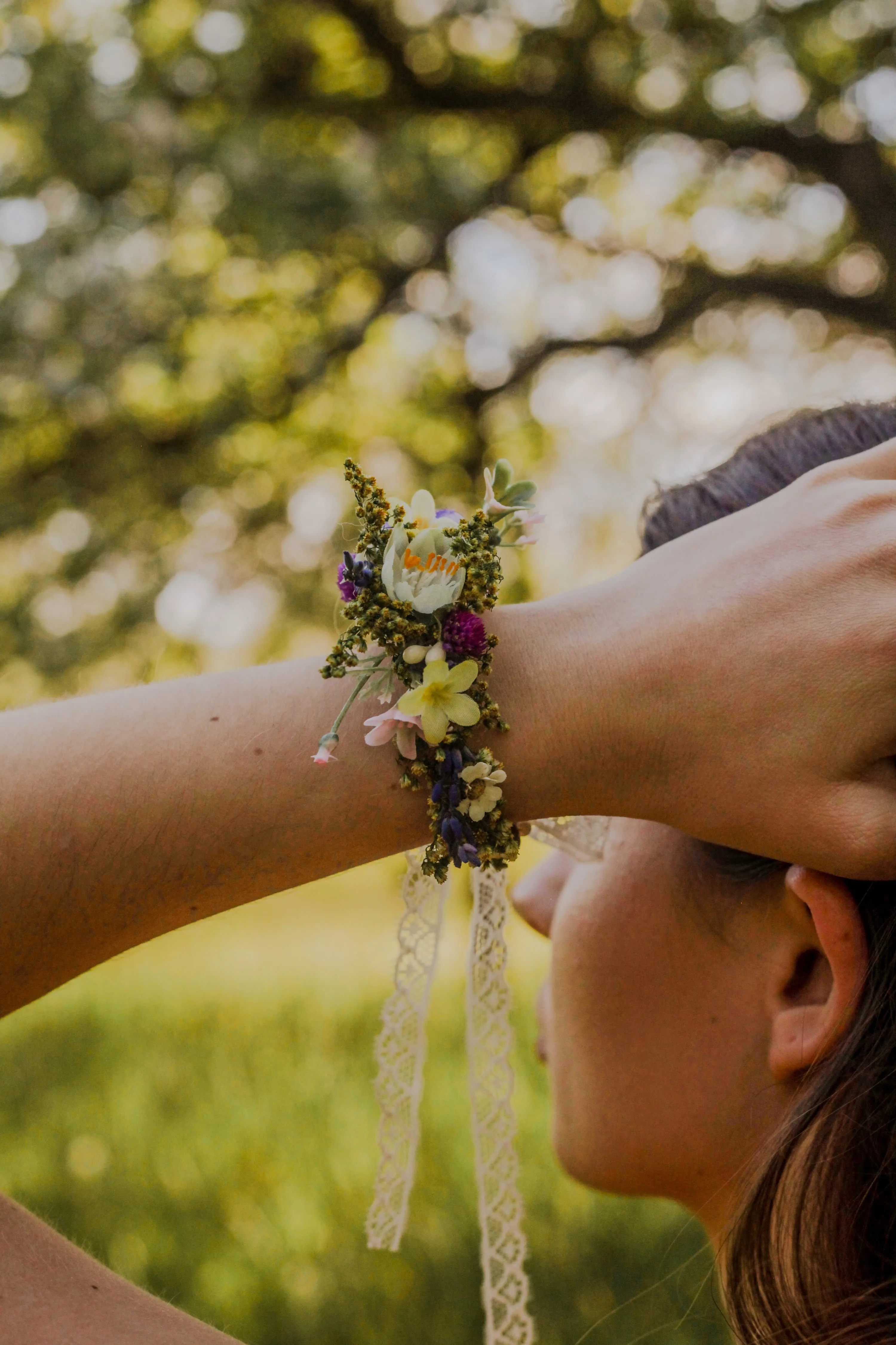 Meadow flower bracelet Wildflowers wrist corsage Bride to be Bridesmaid bracelet Natural wedding bracelet Flower girl bracelet Magaela