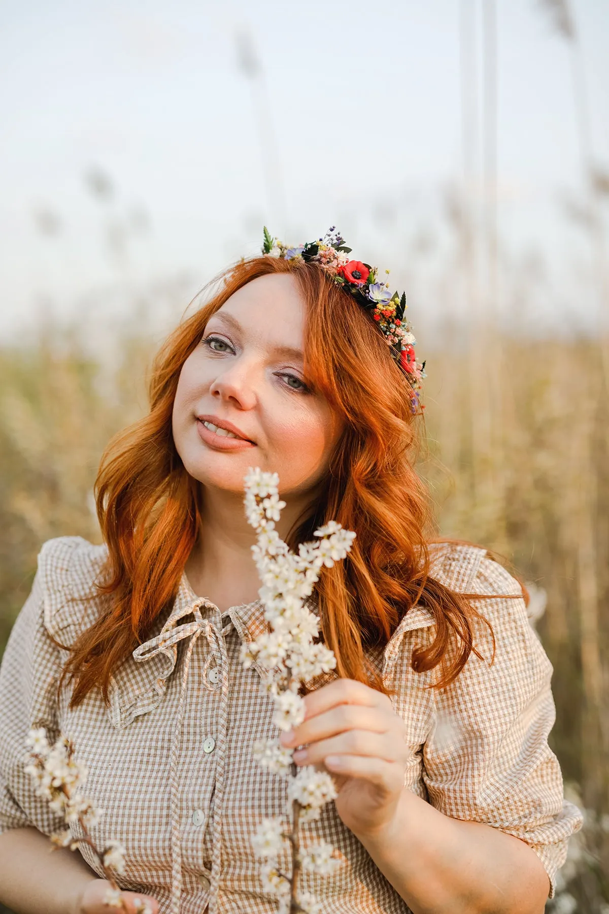 Meadow flower half wreath Bridal hair flower Colourful wedding crown Half wreath with poppy flowers Wedding hair accessories Magaela