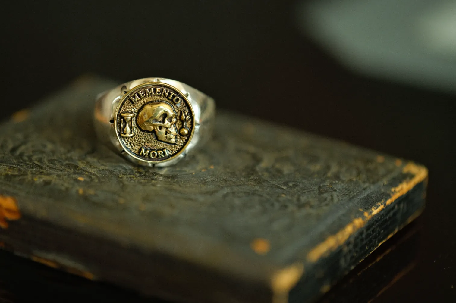 Memento Mori Premium Signet Ring