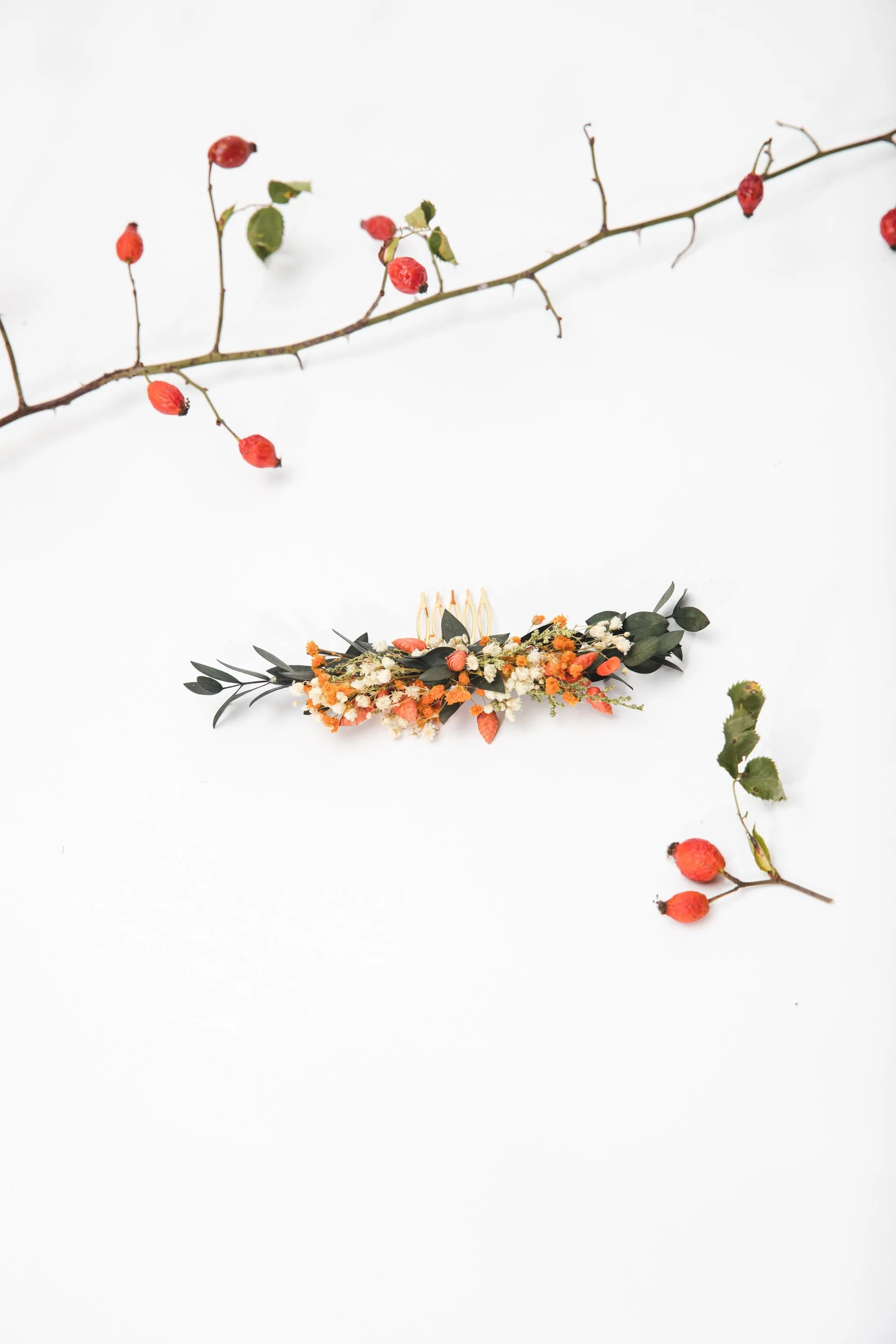 Natural autumn hair comb Flower hair comb Hair flowers Eucalyptus Baby's breath Wedding fall burnt orange flower comb Wedding accessories