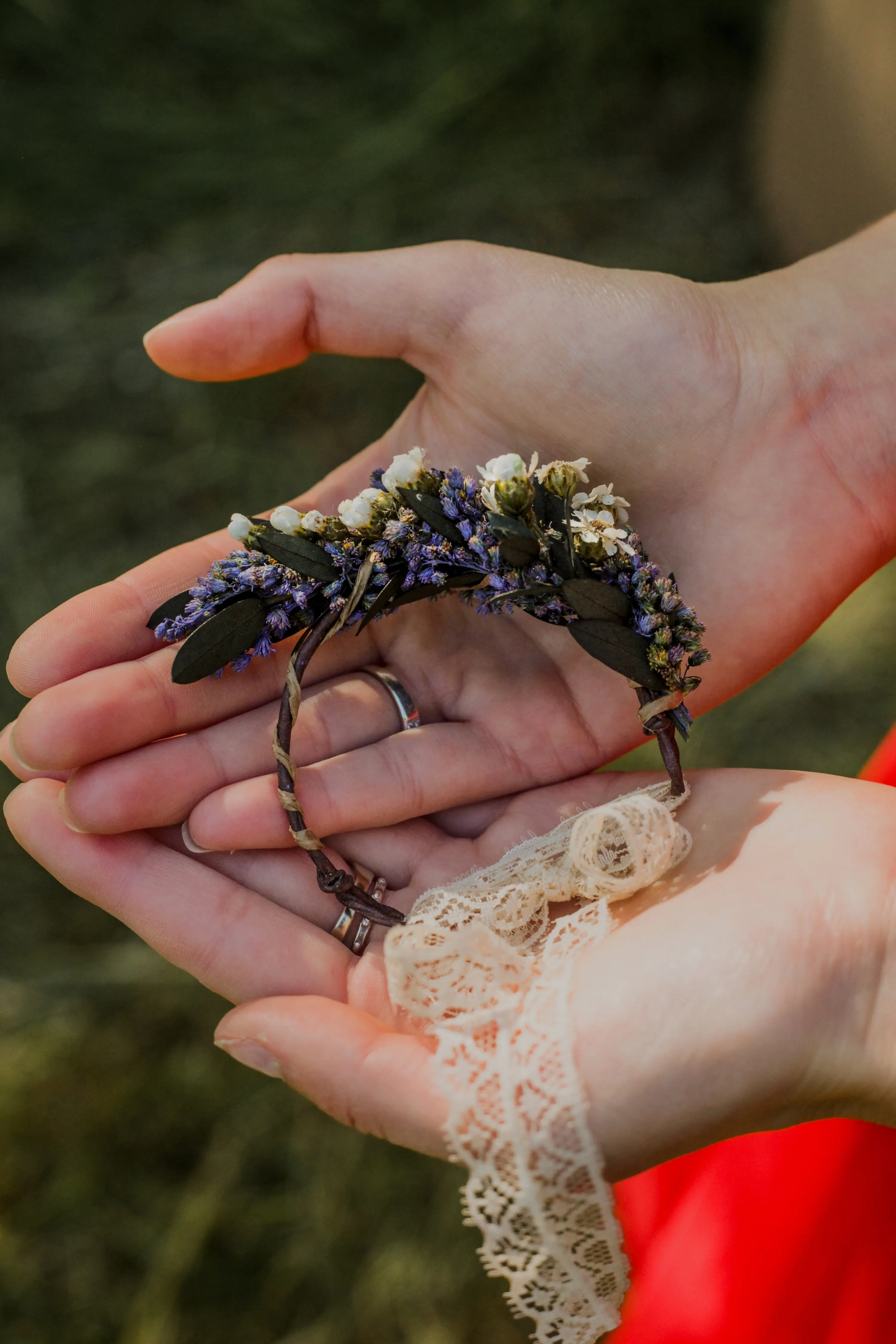 Natural flower bracelet Dried flowers wrist corsage Bride to be Bridesmaid bracelet Eucalyptus wedding bracelet Purple bracelet Magaela