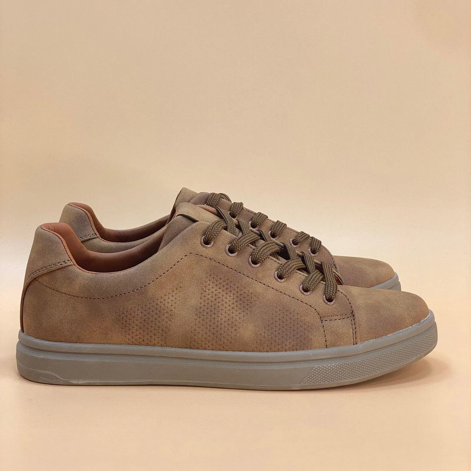 NEW ,  MEN SHOES  M133, MADE IN CHINA