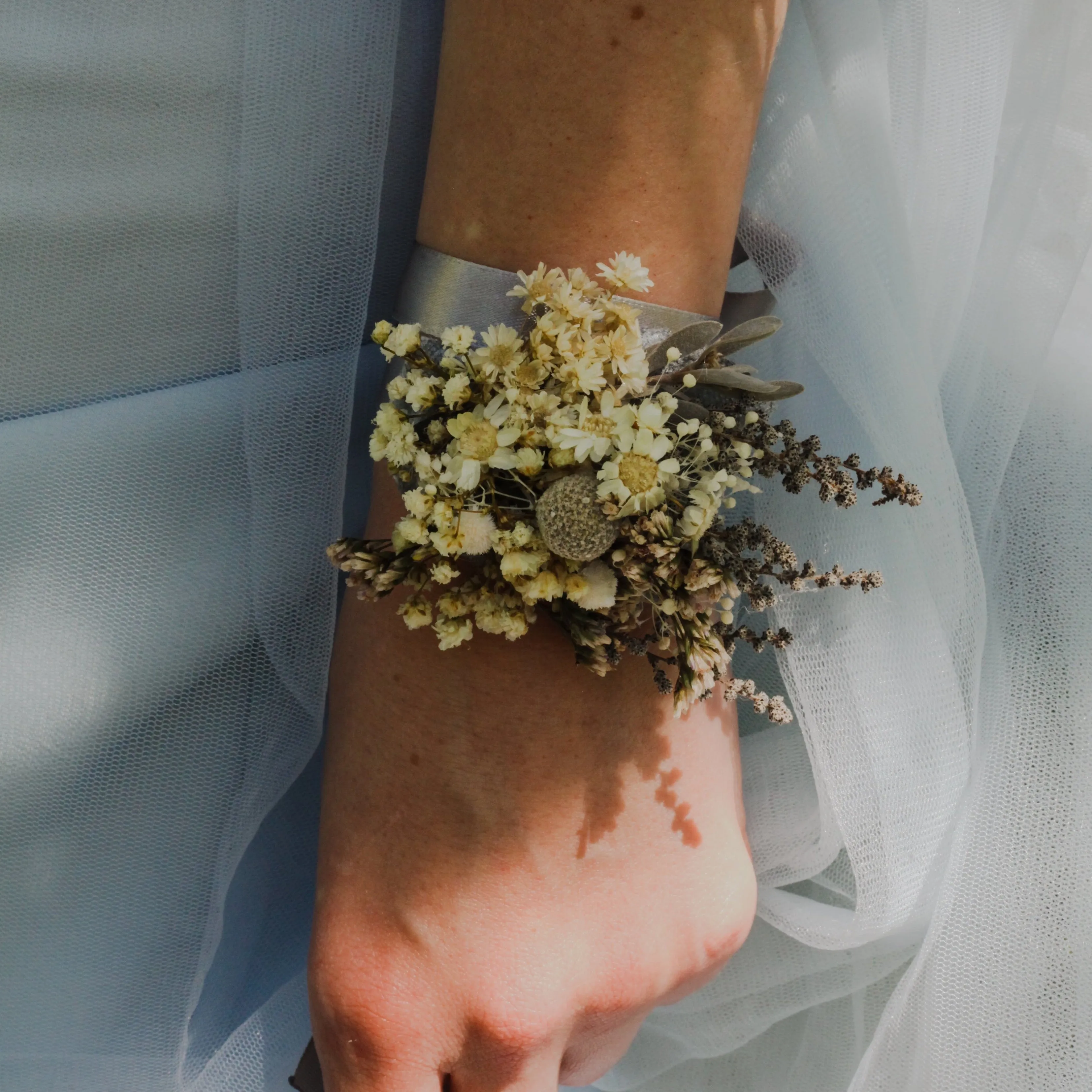 Preserved flower bracelet Baby's breath wrist corsage Dried wedding bracelet Bridesmaid gifts Gypsophila Grey and ivory bracelets Magaela