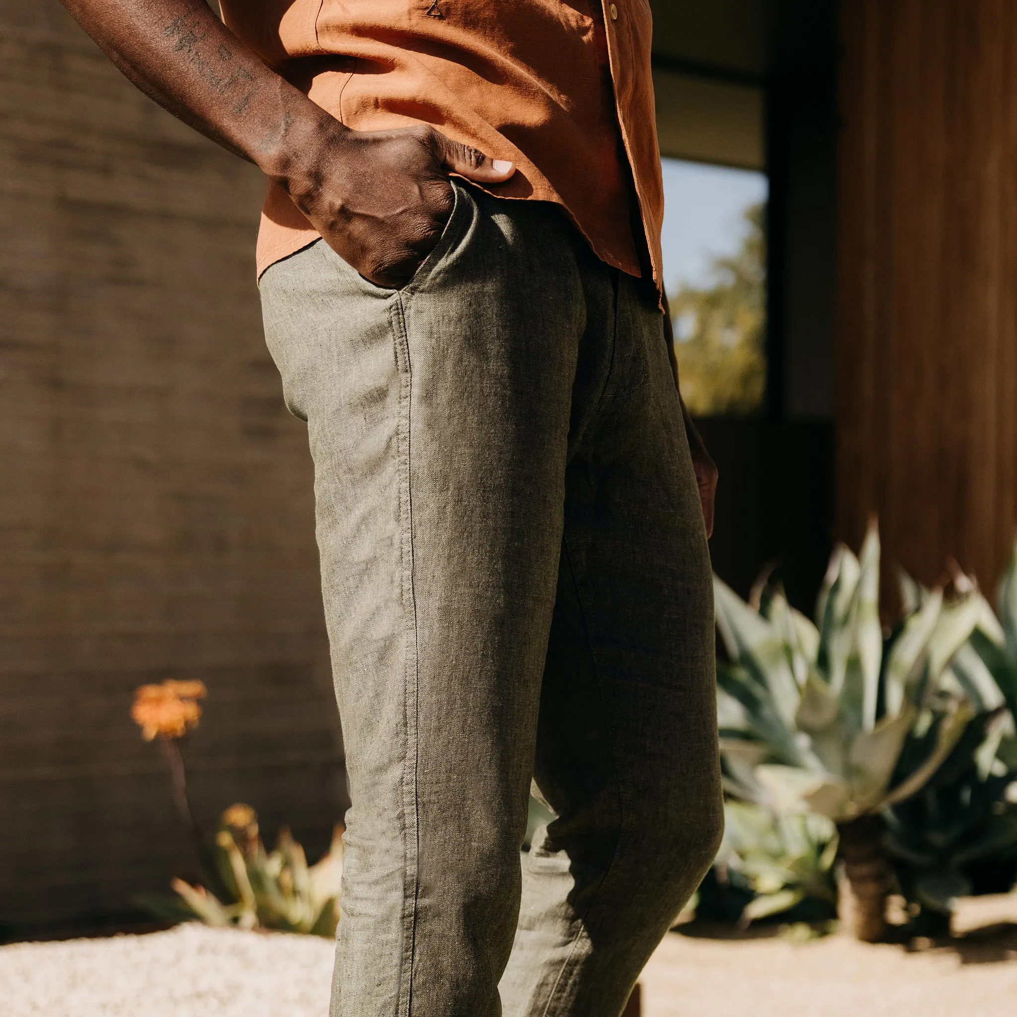 The Easy Pant in Olive Linen