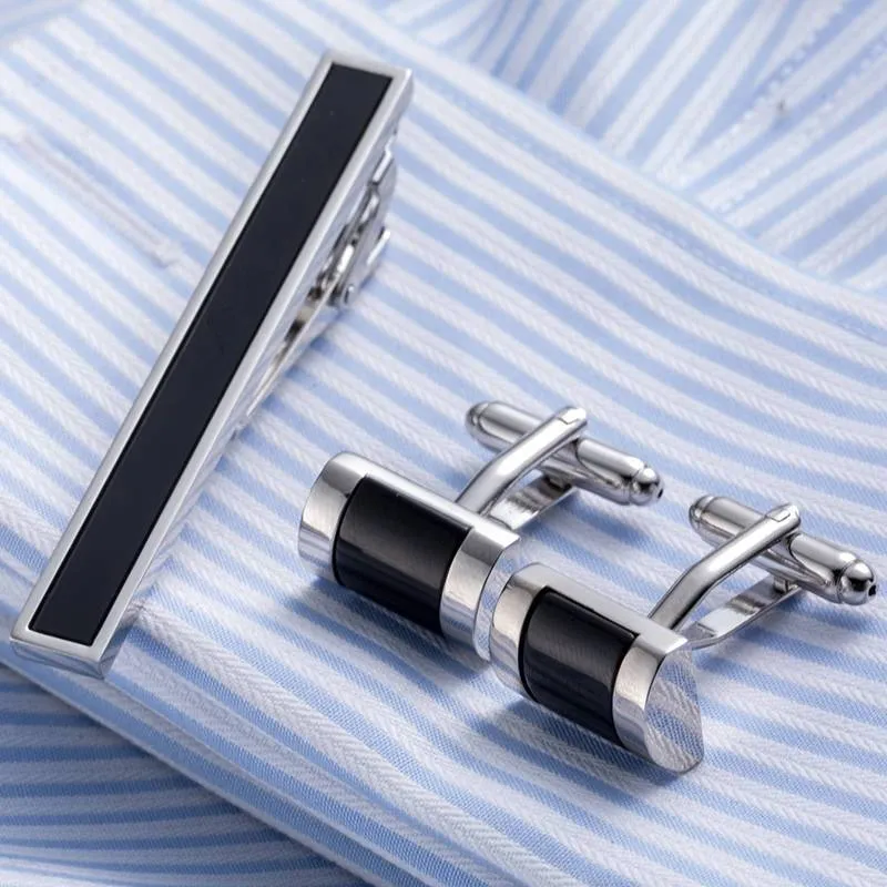 Vagula Tie Clip and Cufflinks Set